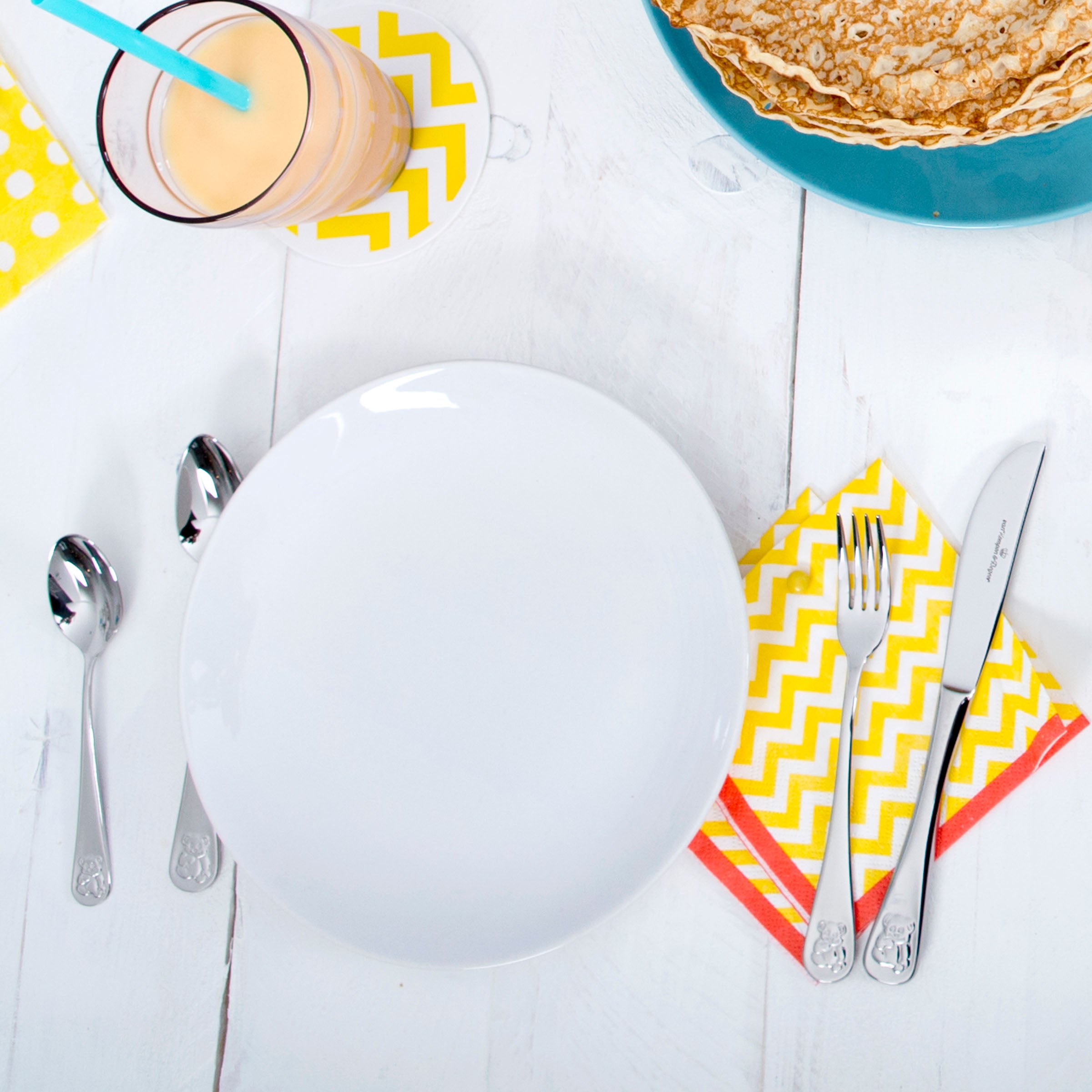 Kinderbestek met vrolijke beertjes