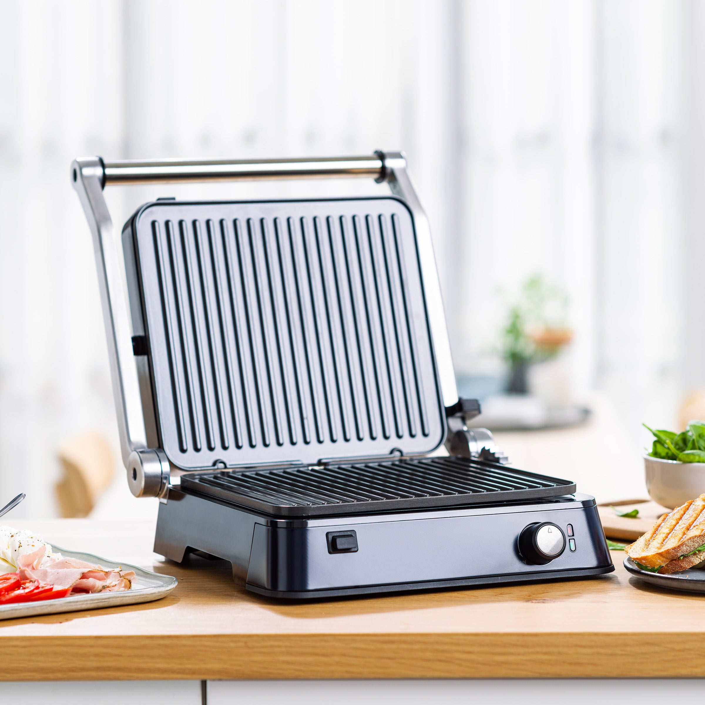 Combi Deal: Sky 3-delige Pannenset + Connect Contactgrill + Conical Profi 4-delige Pannenset