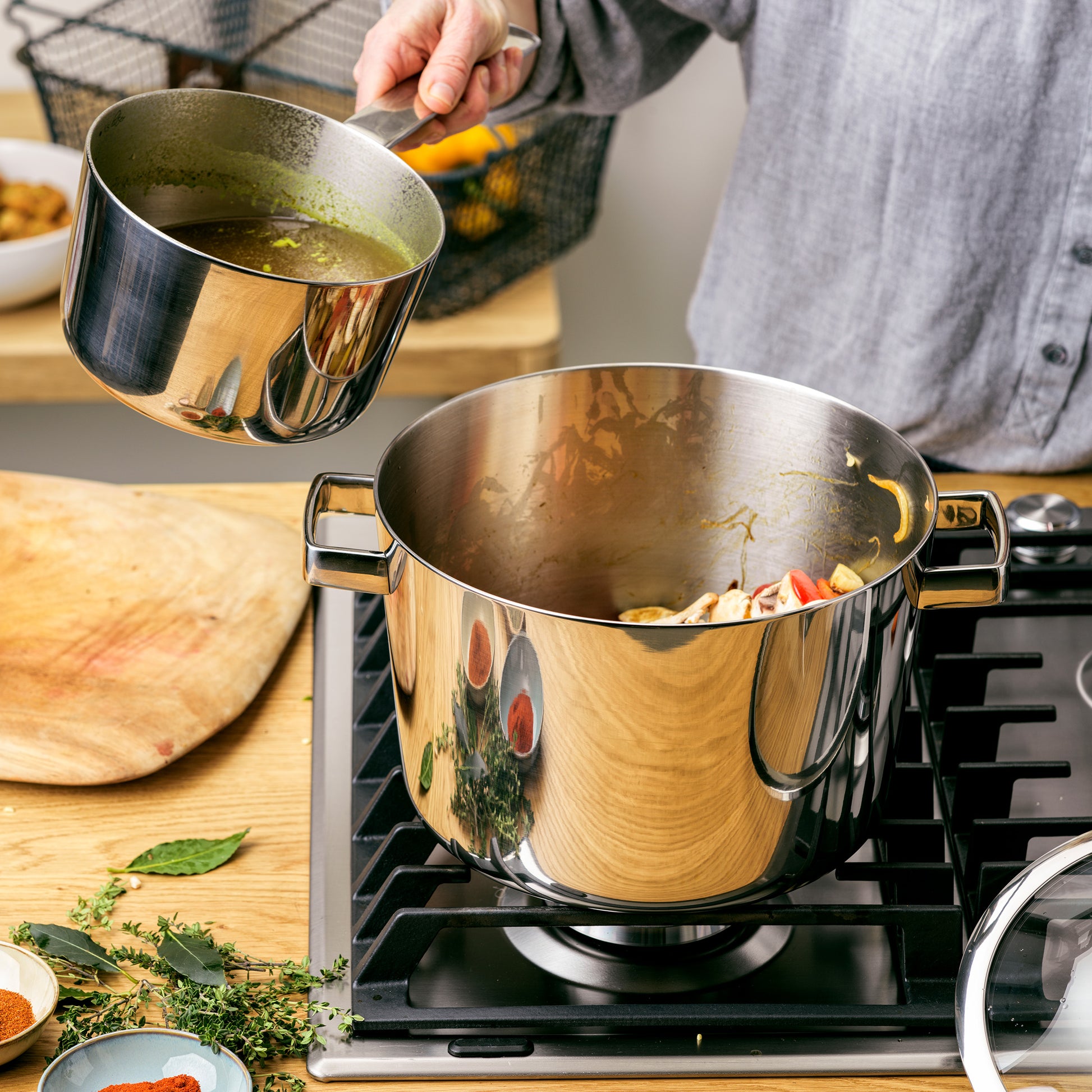 BK Conical Glass pannenset 4-delig met eten en een kleine steelpan