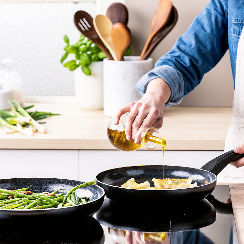 Brilliant koekenpannenset 24 en 28 cm met gyoza en prinsessenbonen
