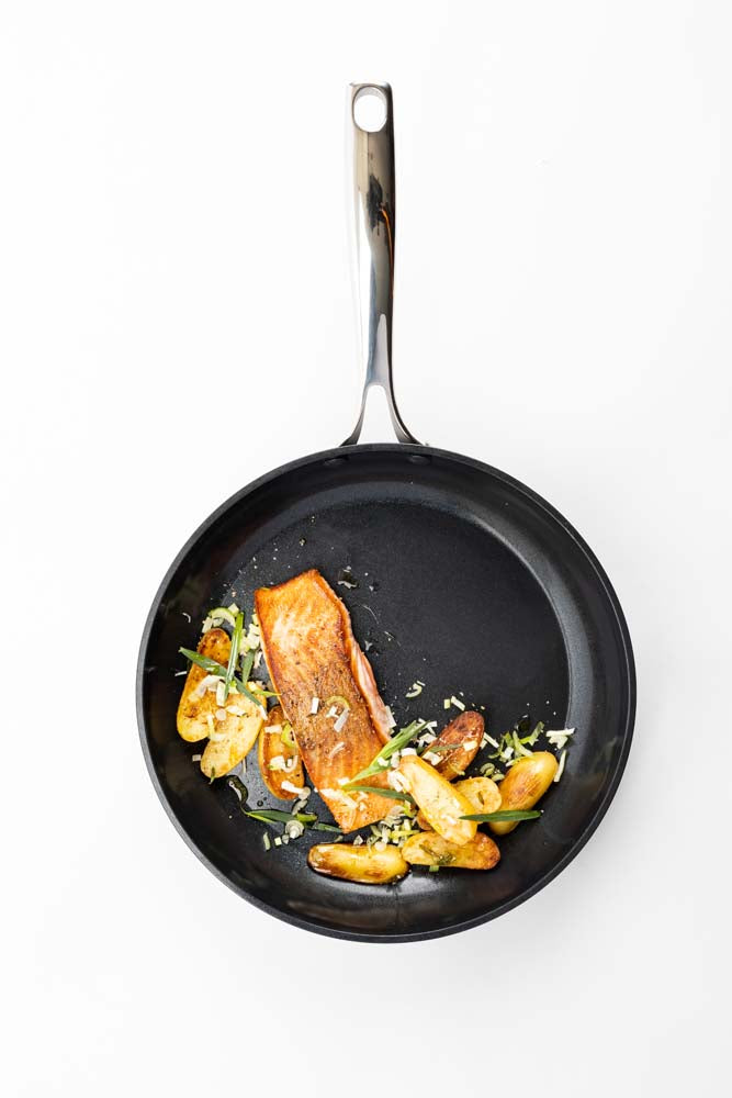 Superior Ceramic koekenpan zwart met zalm