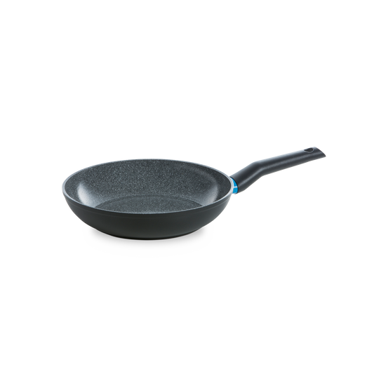 BK Blue Label Stone koekenpan 24 cm zwart zijaanzicht