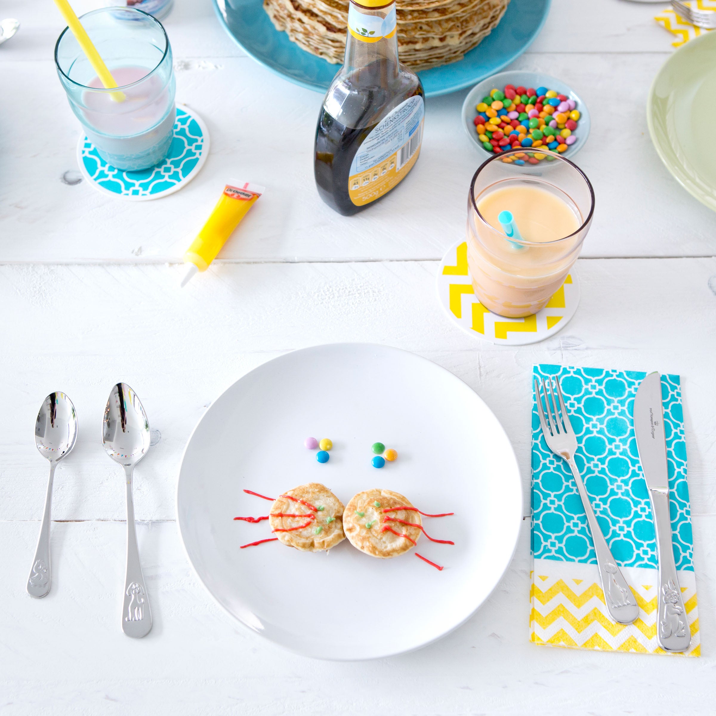 Kinderbestek met 4 diertjes