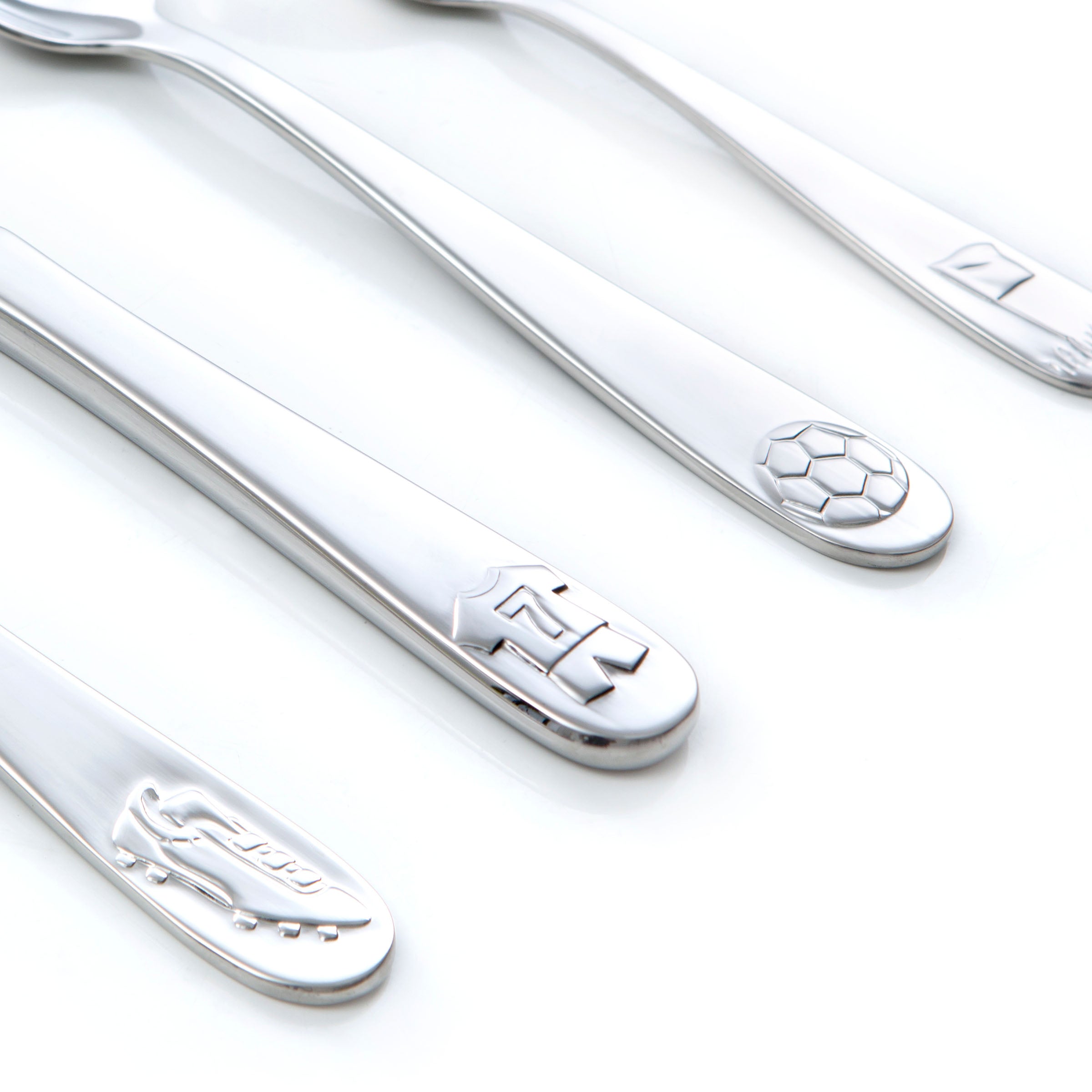 Kinderbestek voor de jonge voetballegende