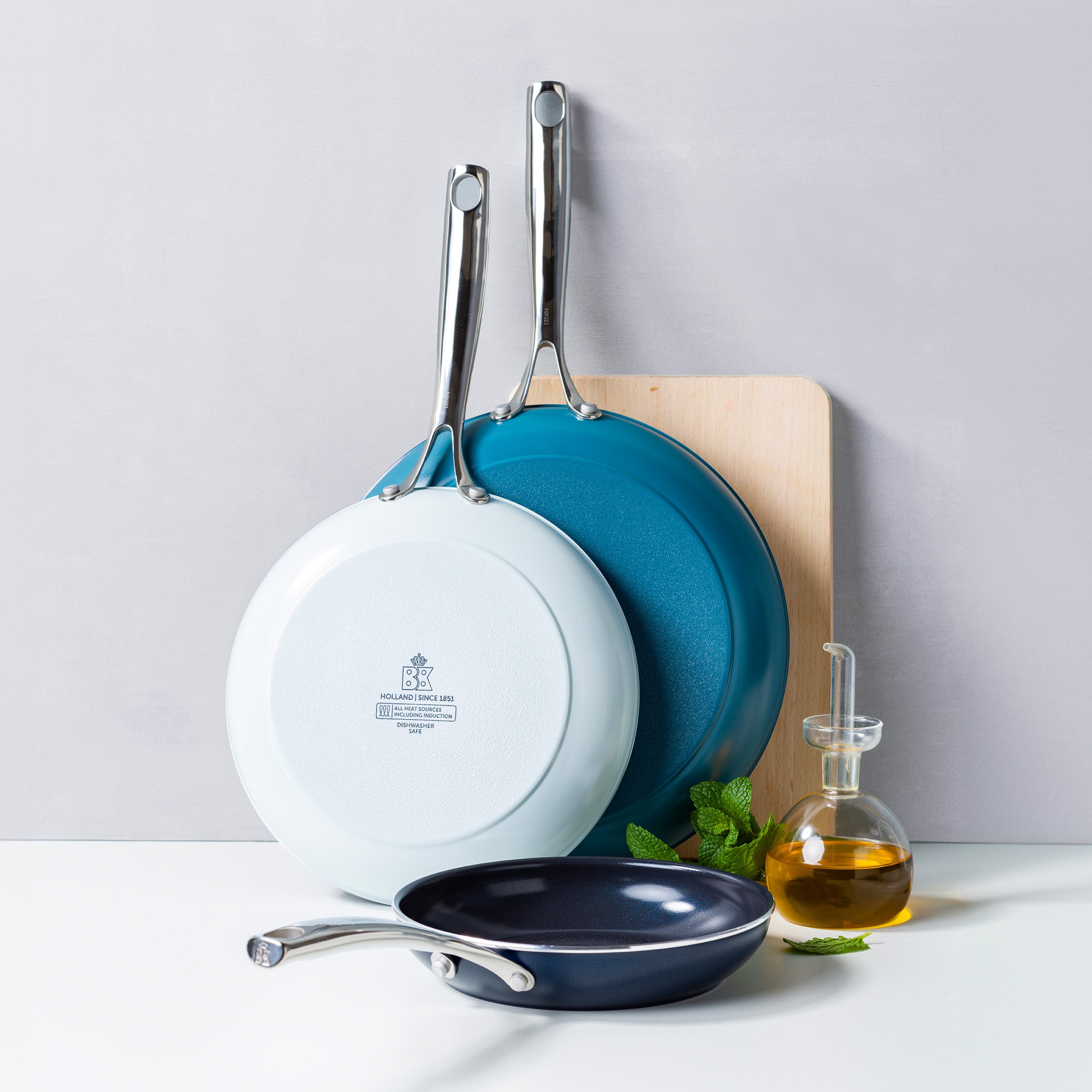 Combi Deal: Sky 3-delige Pannenset + Connect Contactgrill + Conical Profi 4-delige Pannenset