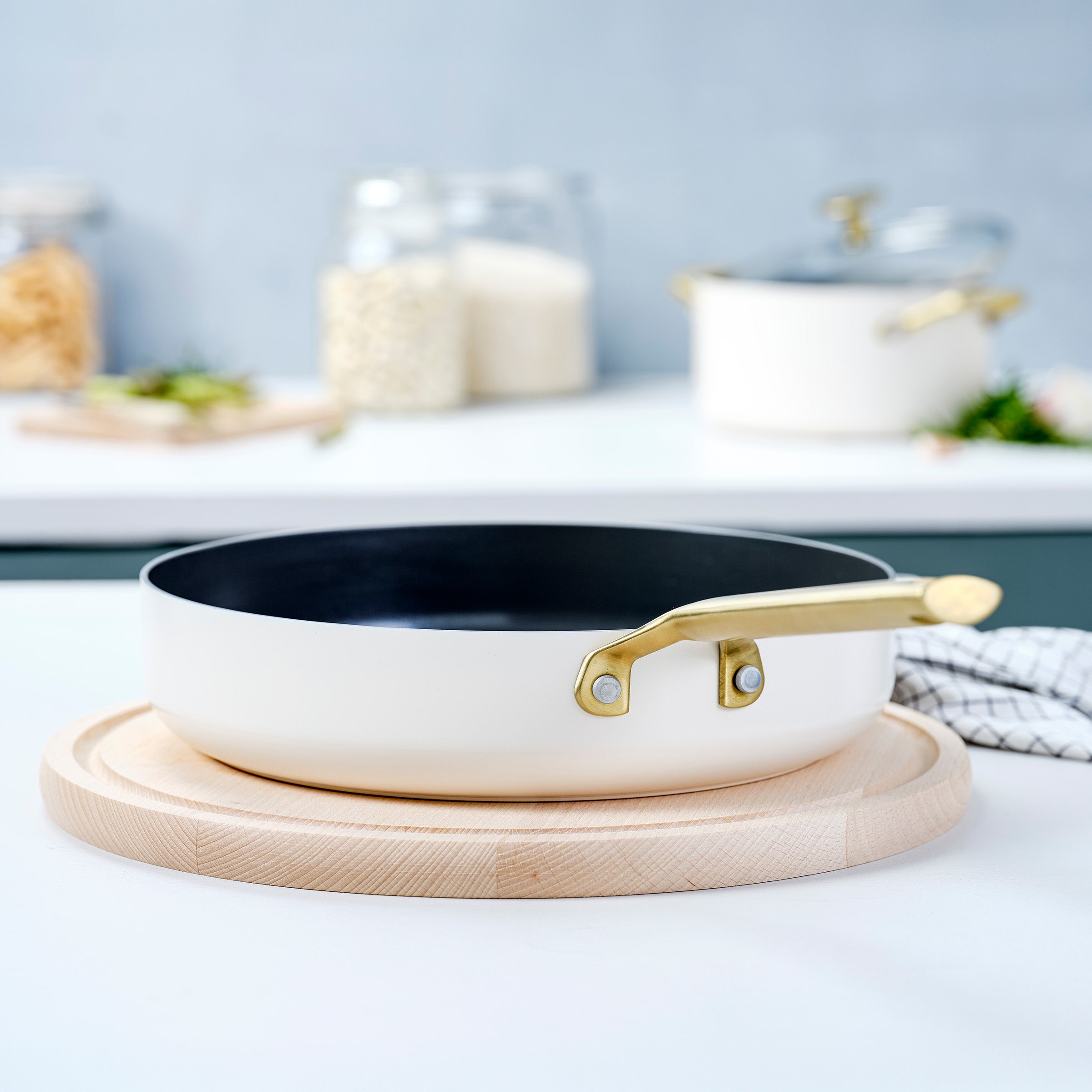 Sublime hapjespan Crème 28 cm