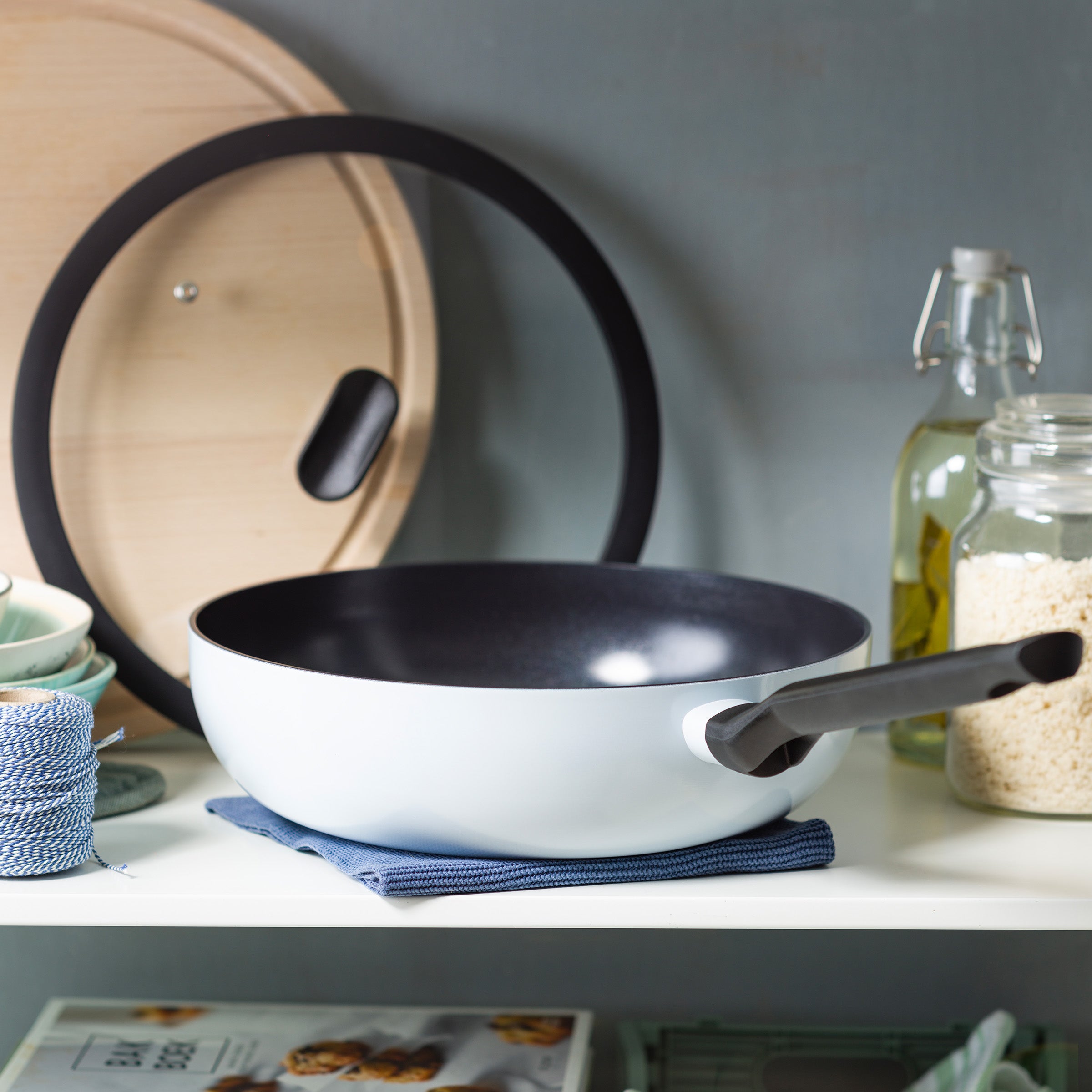 Enjoy wok Lichtblauw 28 cm