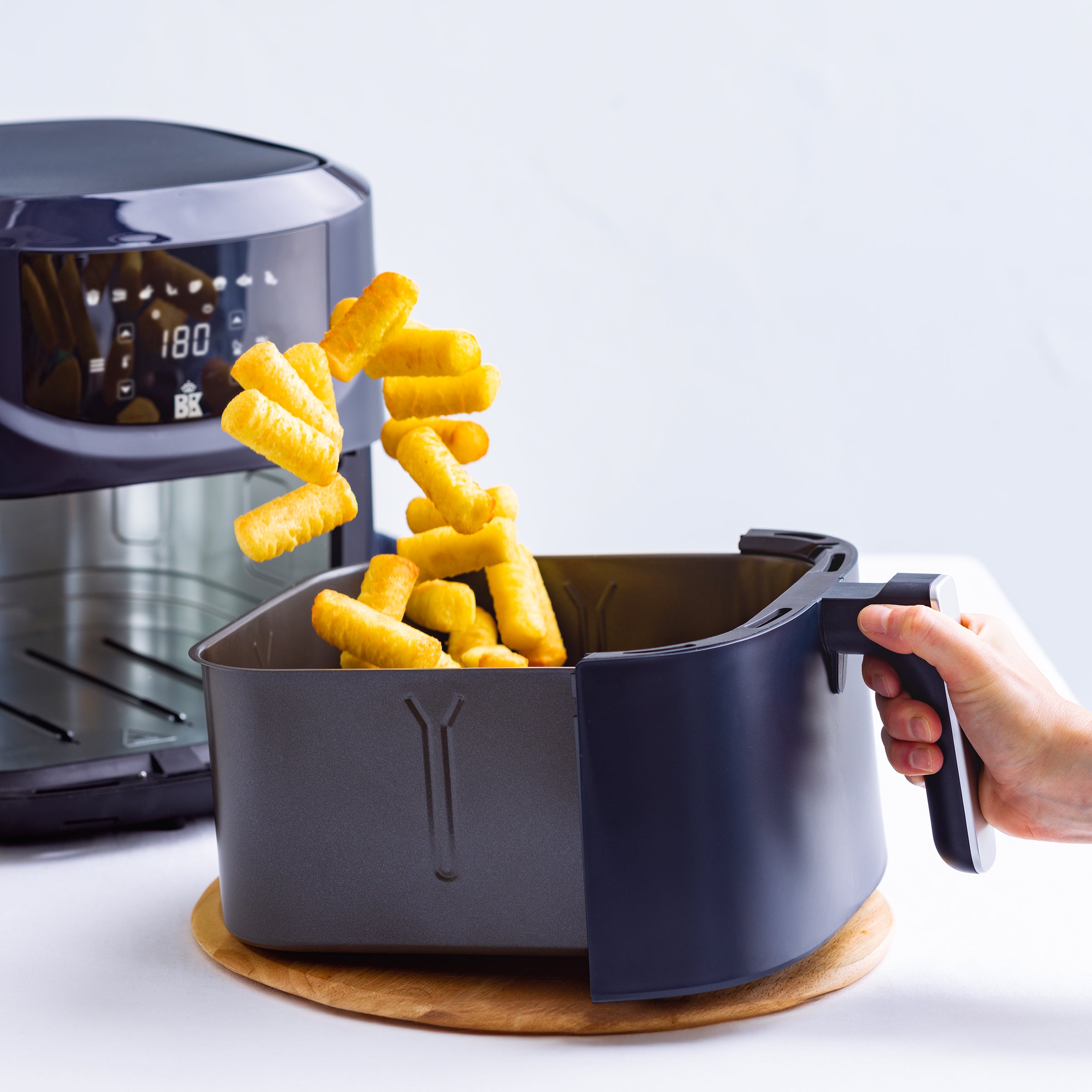 Connect XXL Airfryer 7.6l + 4-delige grillset