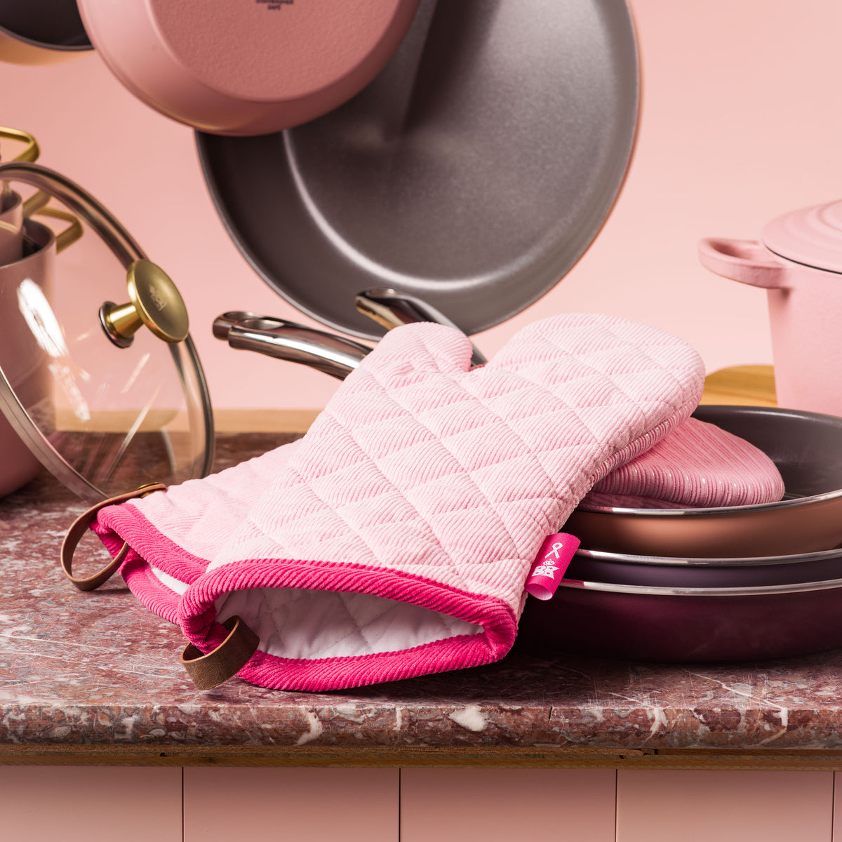 Pink RIbbon ovenwanten