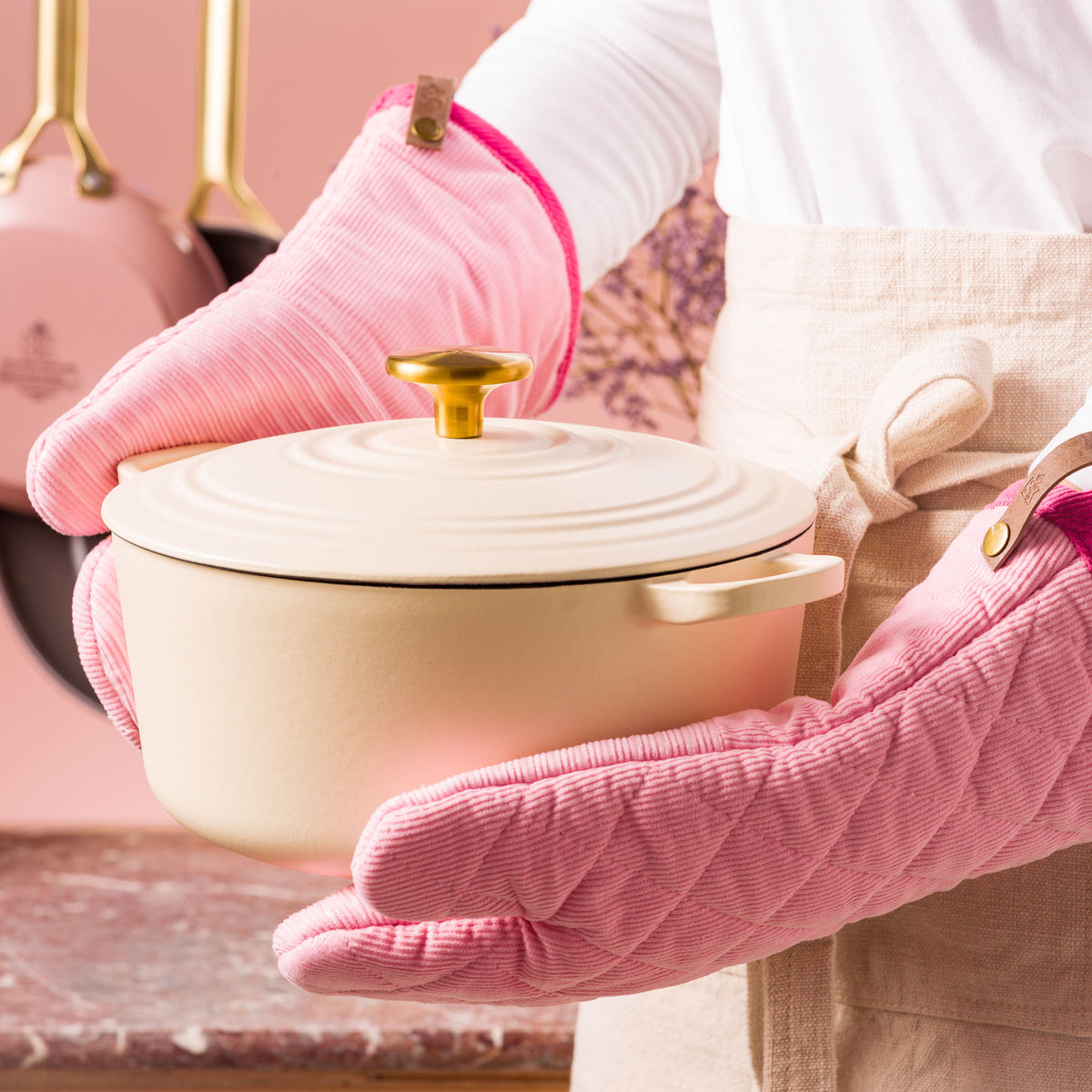 Pink RIbbon ovenwanten