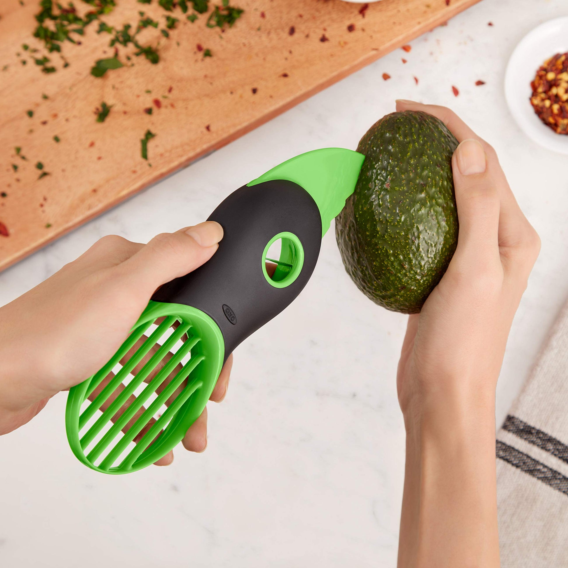 OXO Avocado slicer groen met advocado