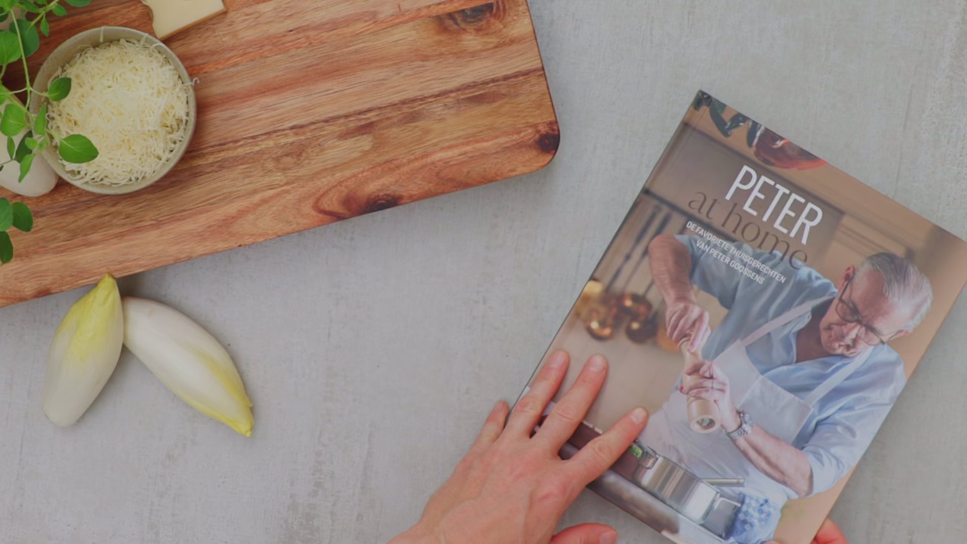 Video laden: Kookboek Peter Goossens : Peter at Home