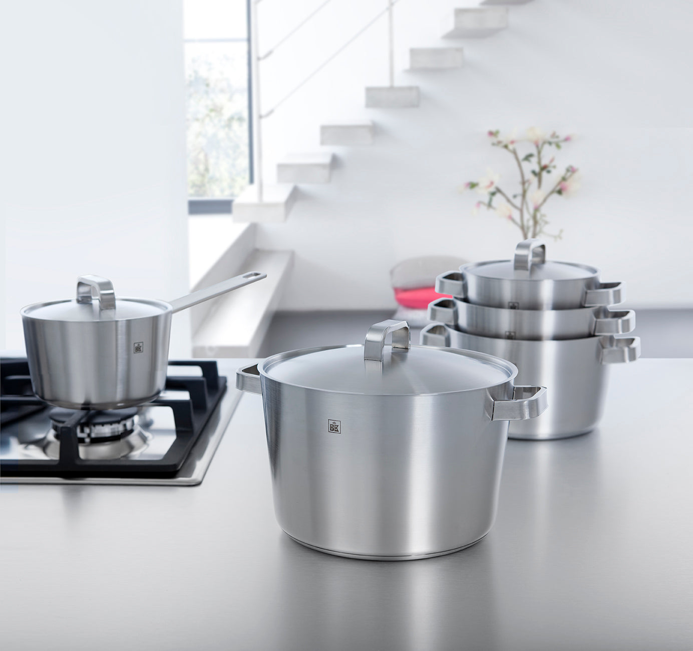 Conical+ soeppan 24 cm 6 liter zilver in keuken