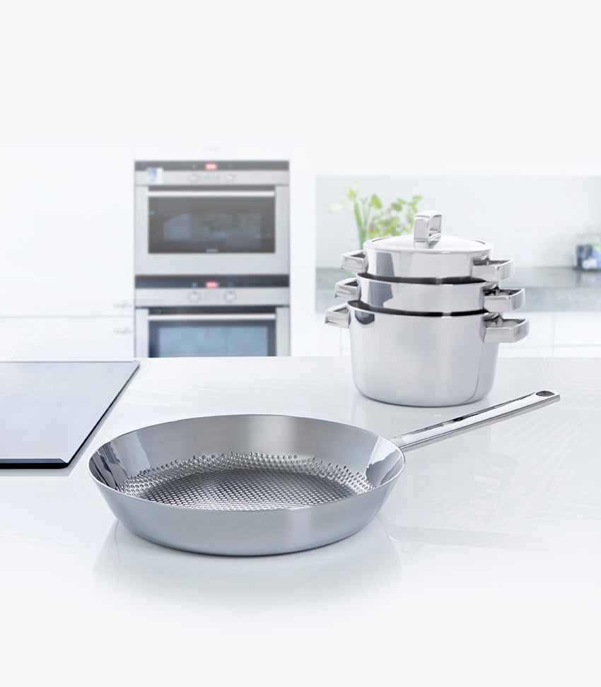Conical Deluxe wok 30 cm in keuken