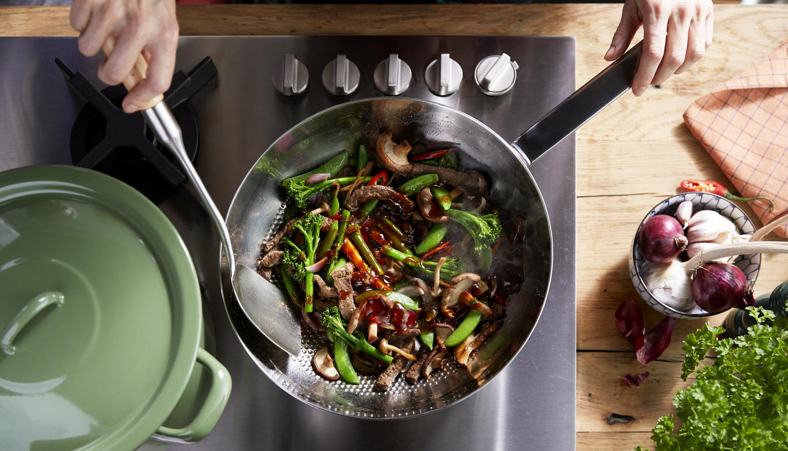 Conical Deluxe wok 30 cm met wokgerecht