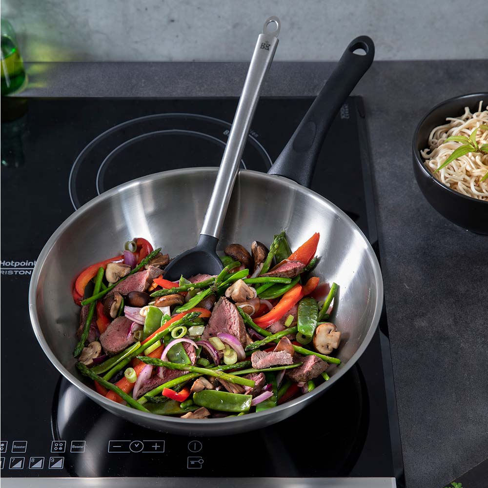 Bold wok 28 cm met groenten en lepel