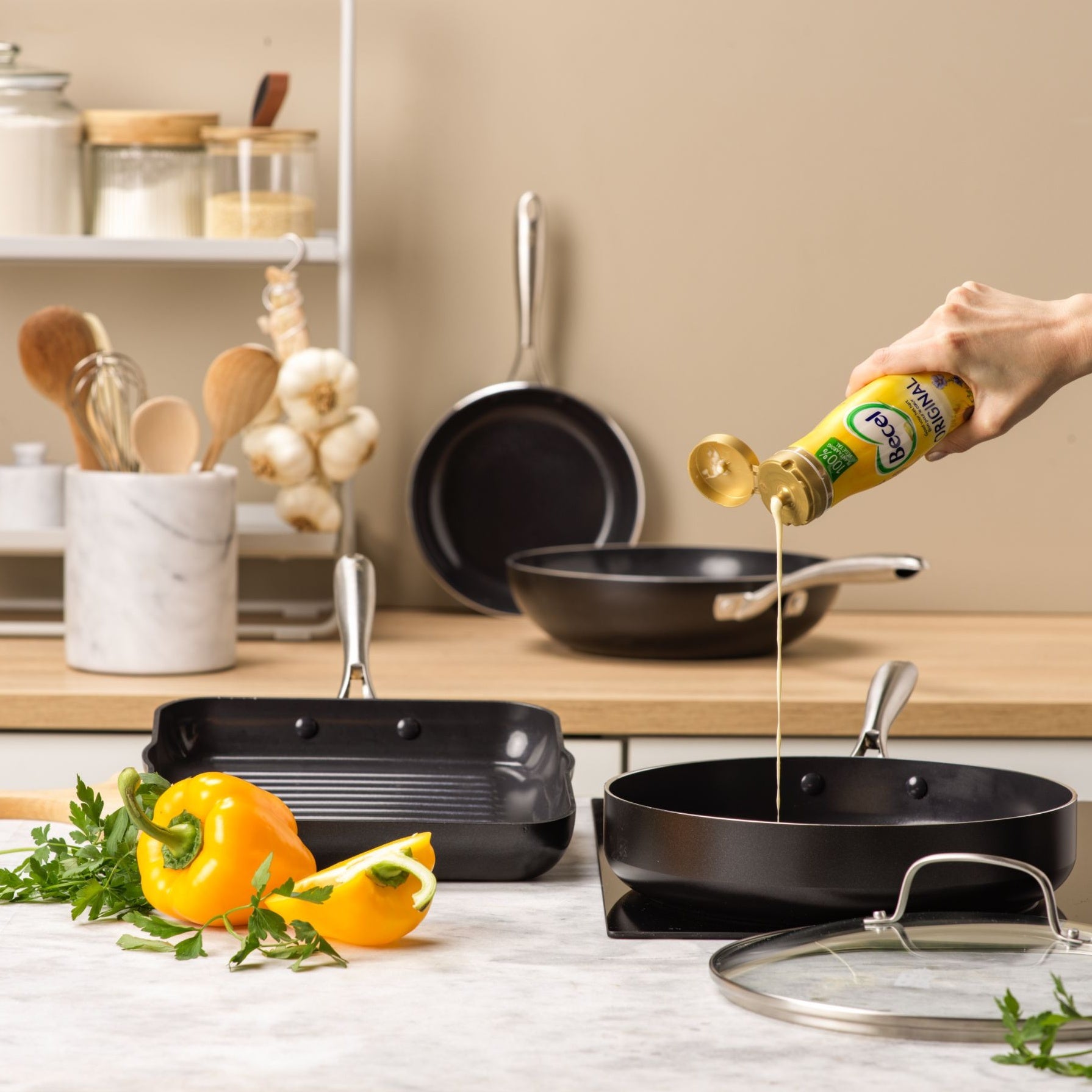 Magma wokpan 28 cm zwart met Becel