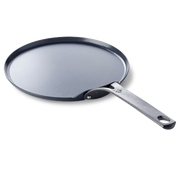 Black Steel pannenkoekenpan 26 cm zwart zijaanzicht